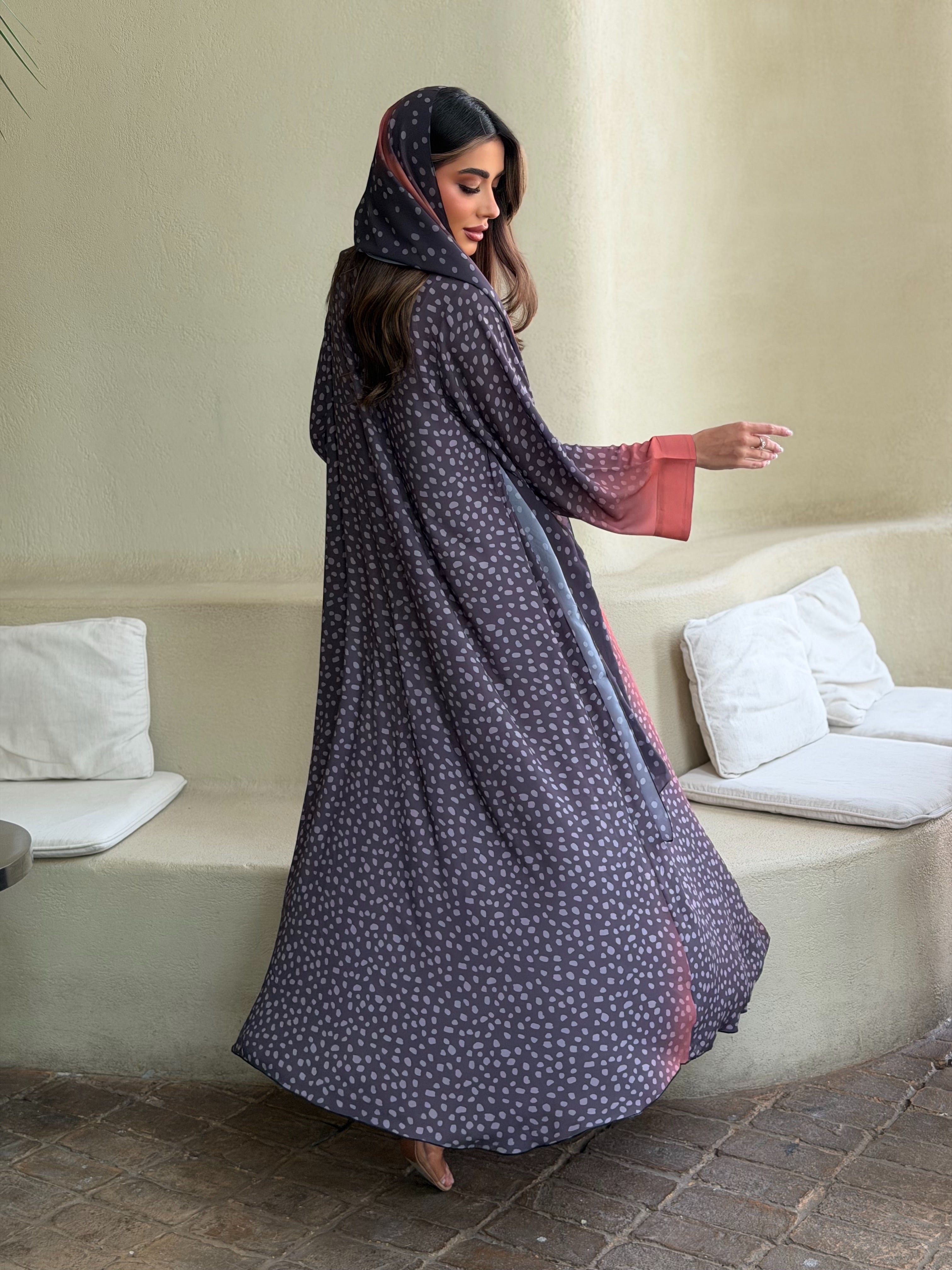 AT548 Ombre Dot A-Cut Abaya