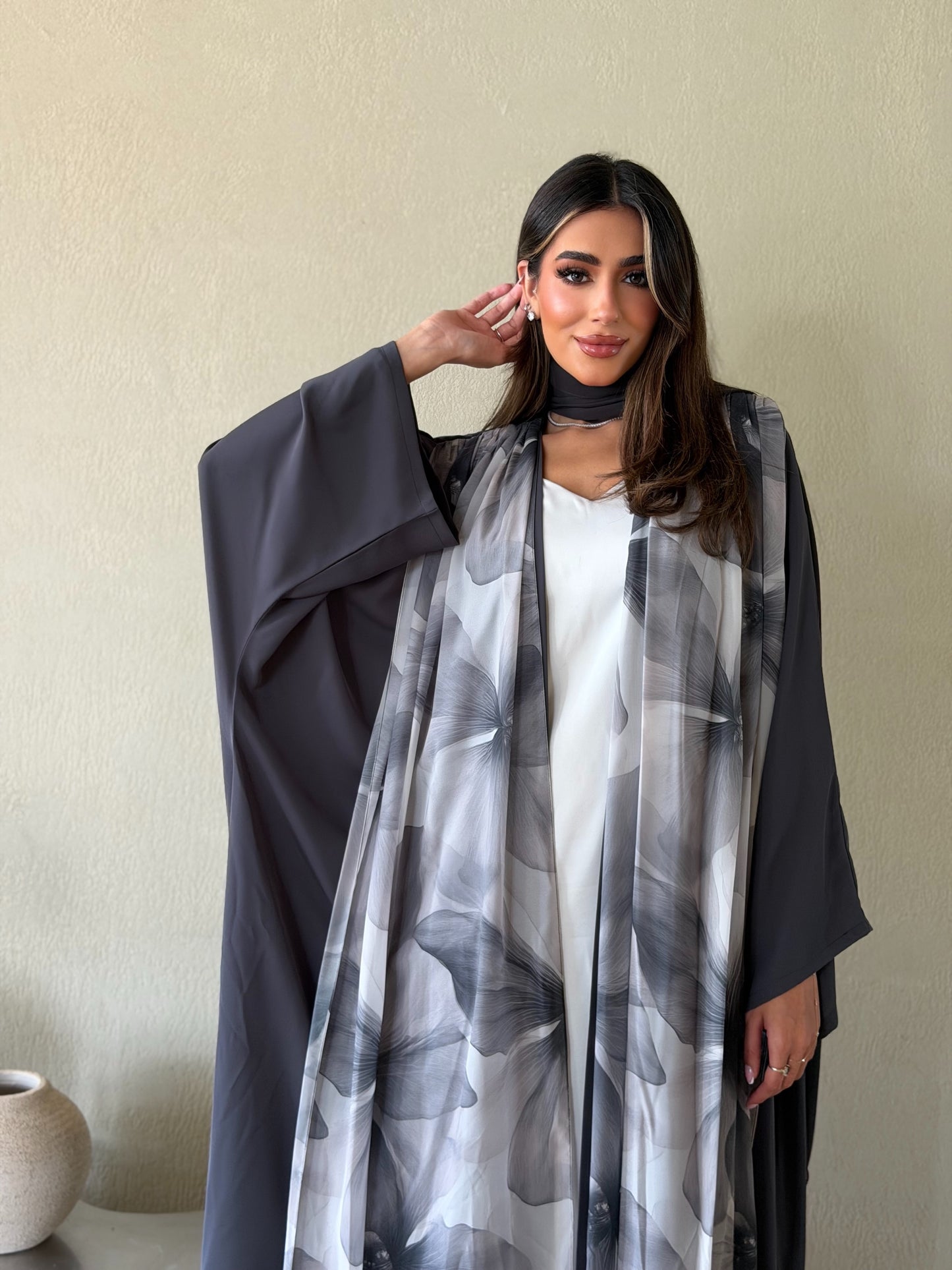 AT554 Flora Bisht