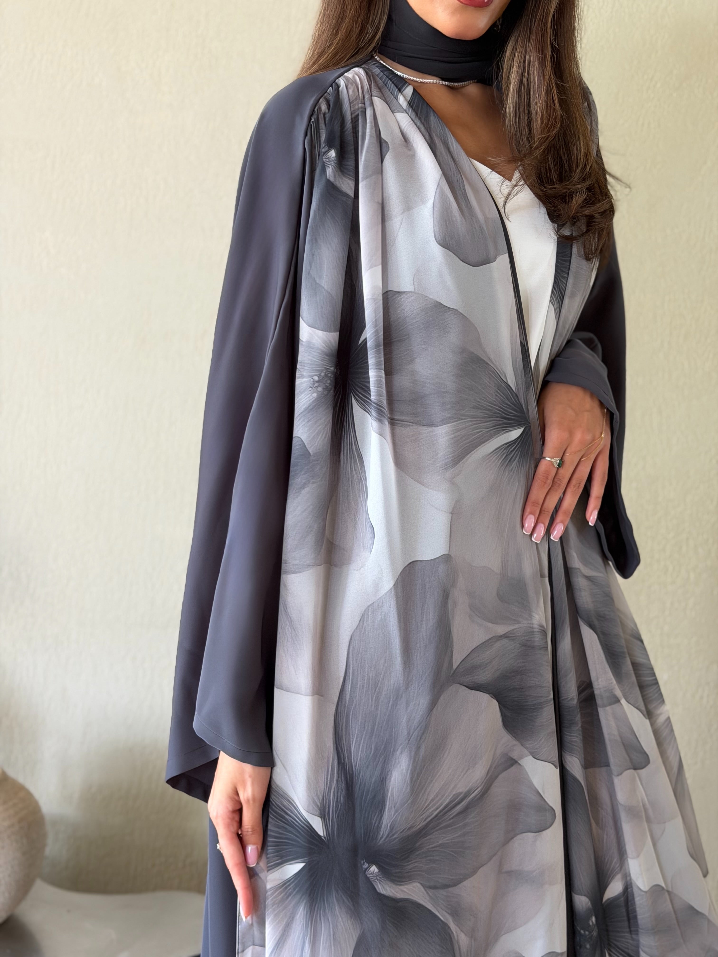 AT554 Flora Bisht