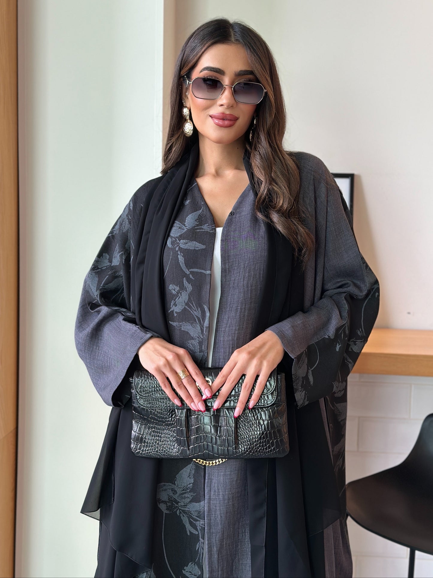 AT355 Abaya Bisht