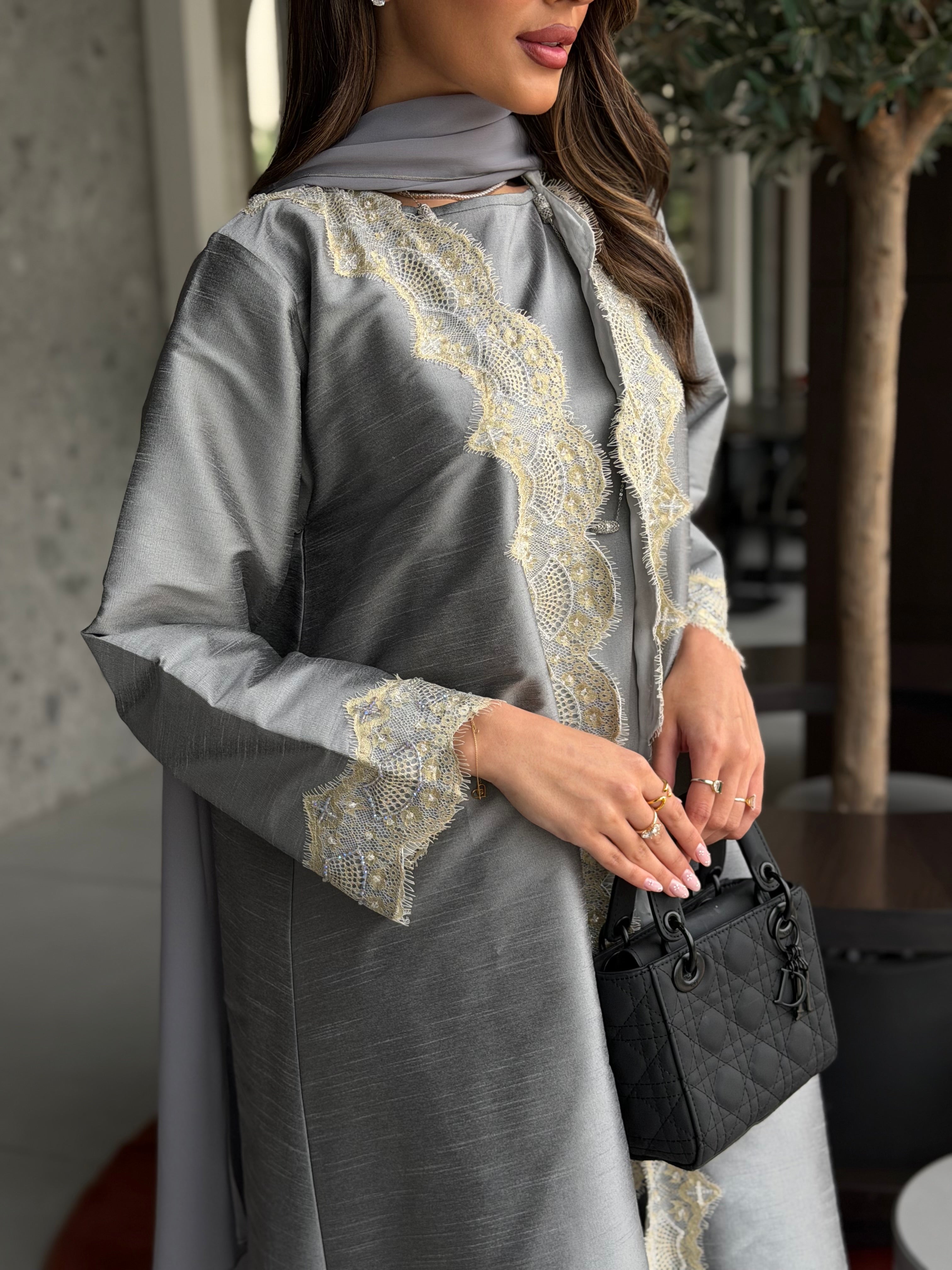 AT511 A- Cut Set Abaya with scarf