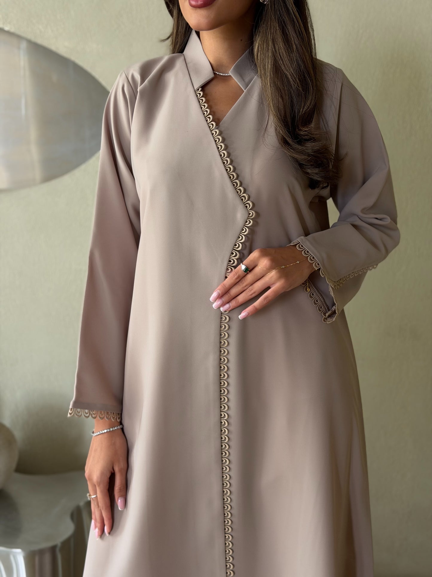 AT561 Beige Abaya
