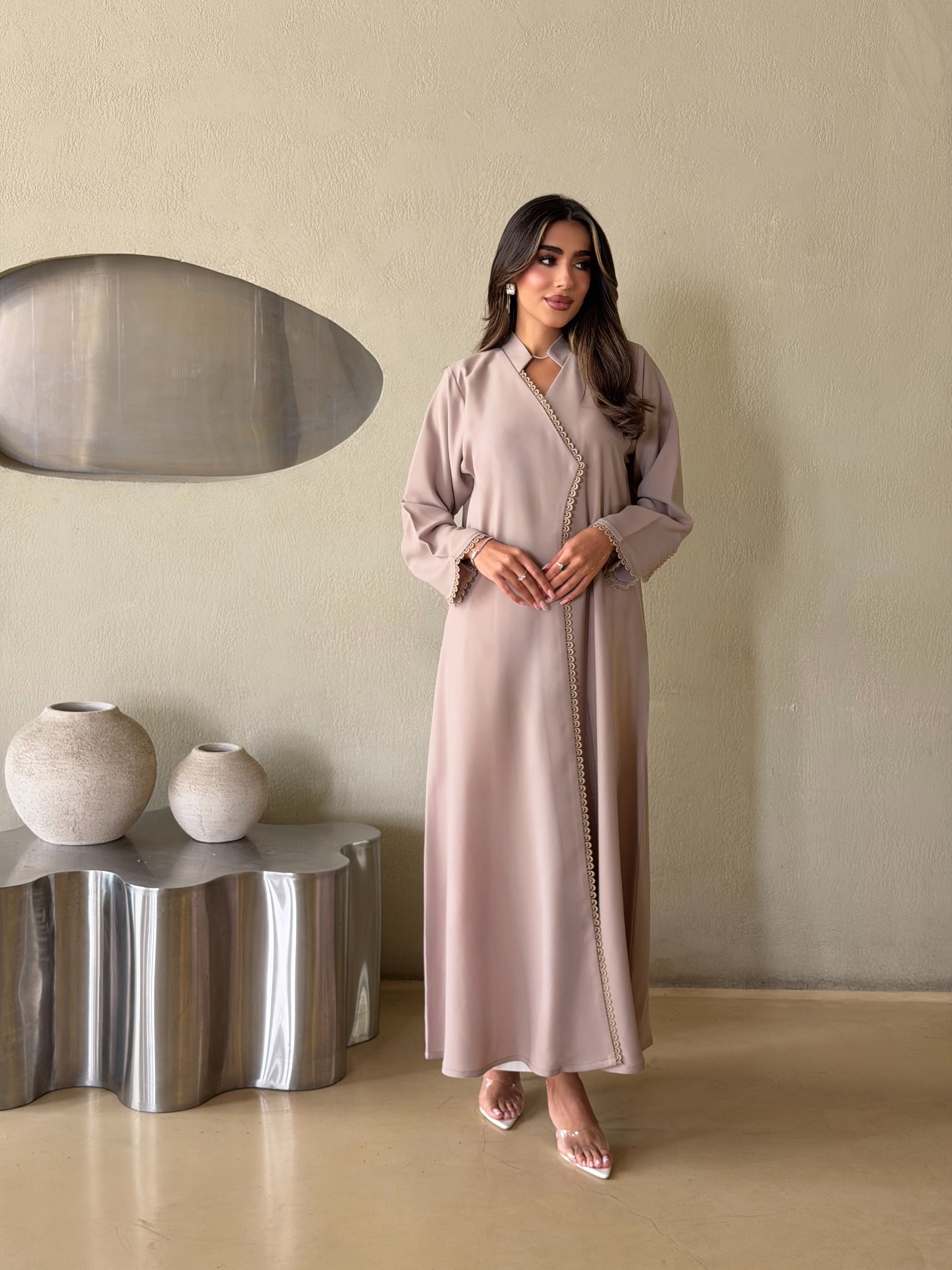 AT561 Beige Abaya