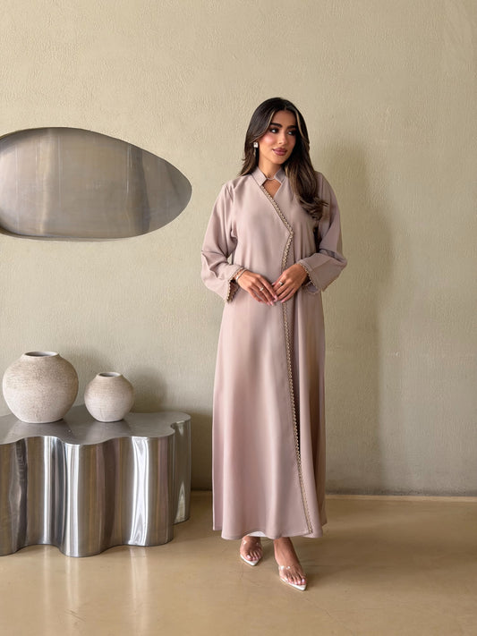AT561 Beige Abaya
