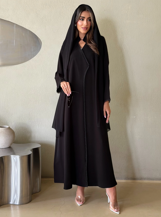 AT563 Black Abaya