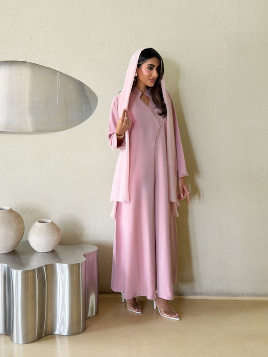 AT560 soft pink Abaya