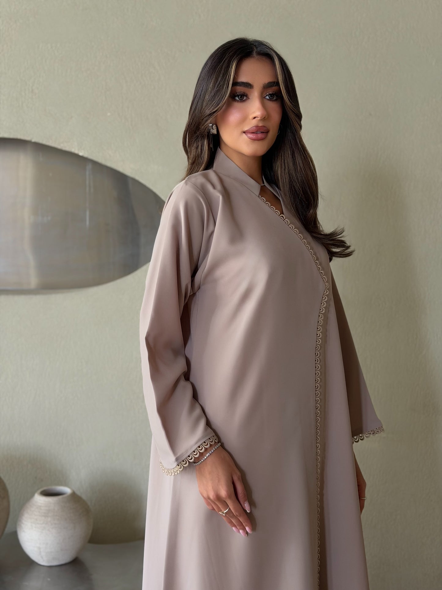 AT561 Beige Abaya