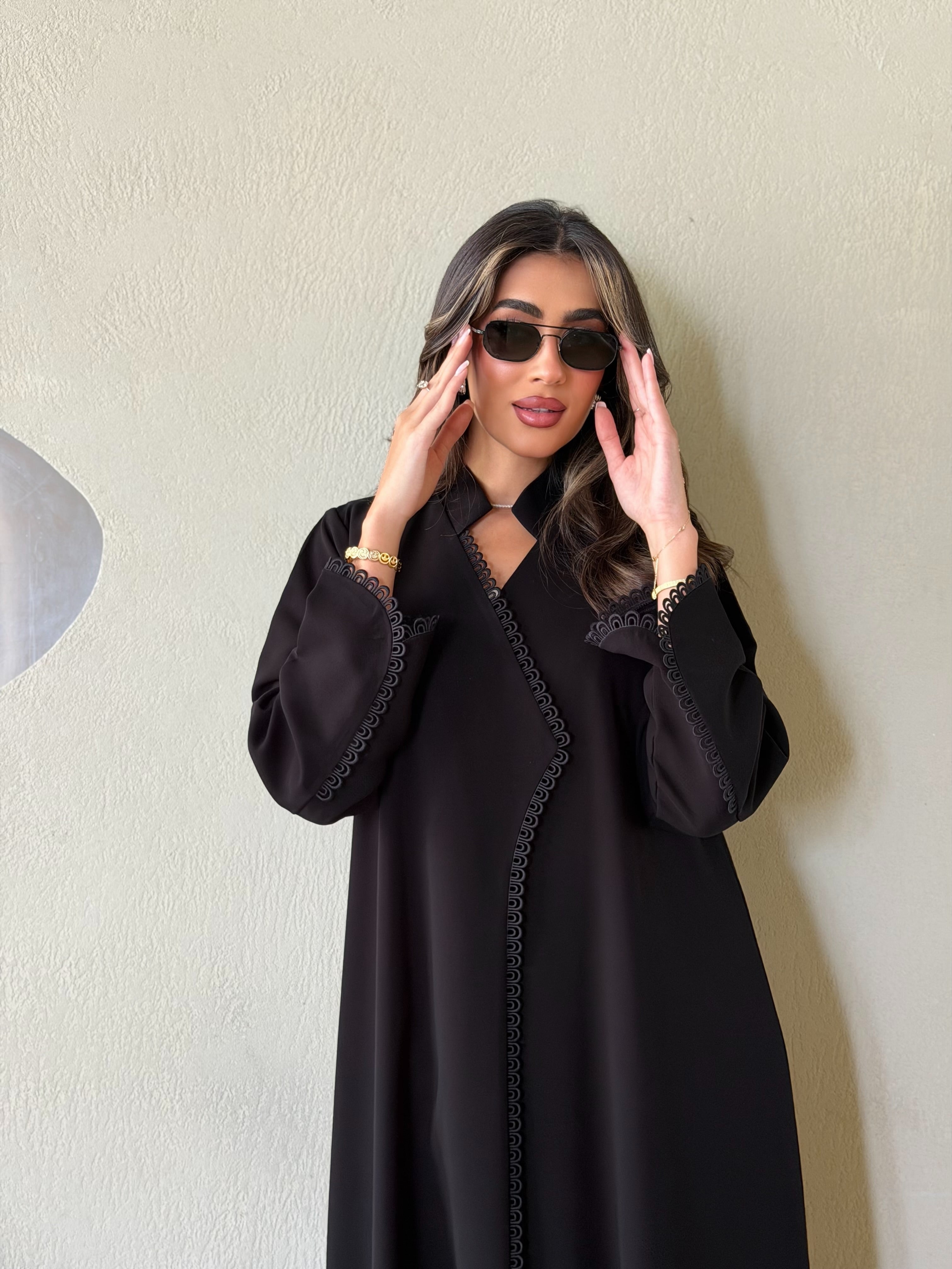 AT563 Black Abaya