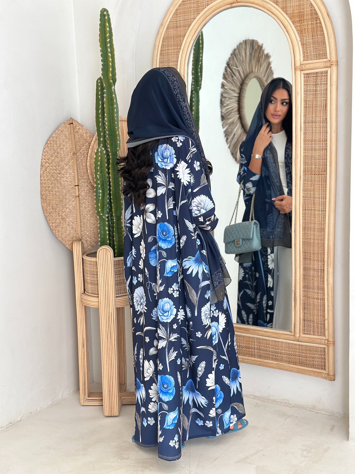 AT415 Abaya