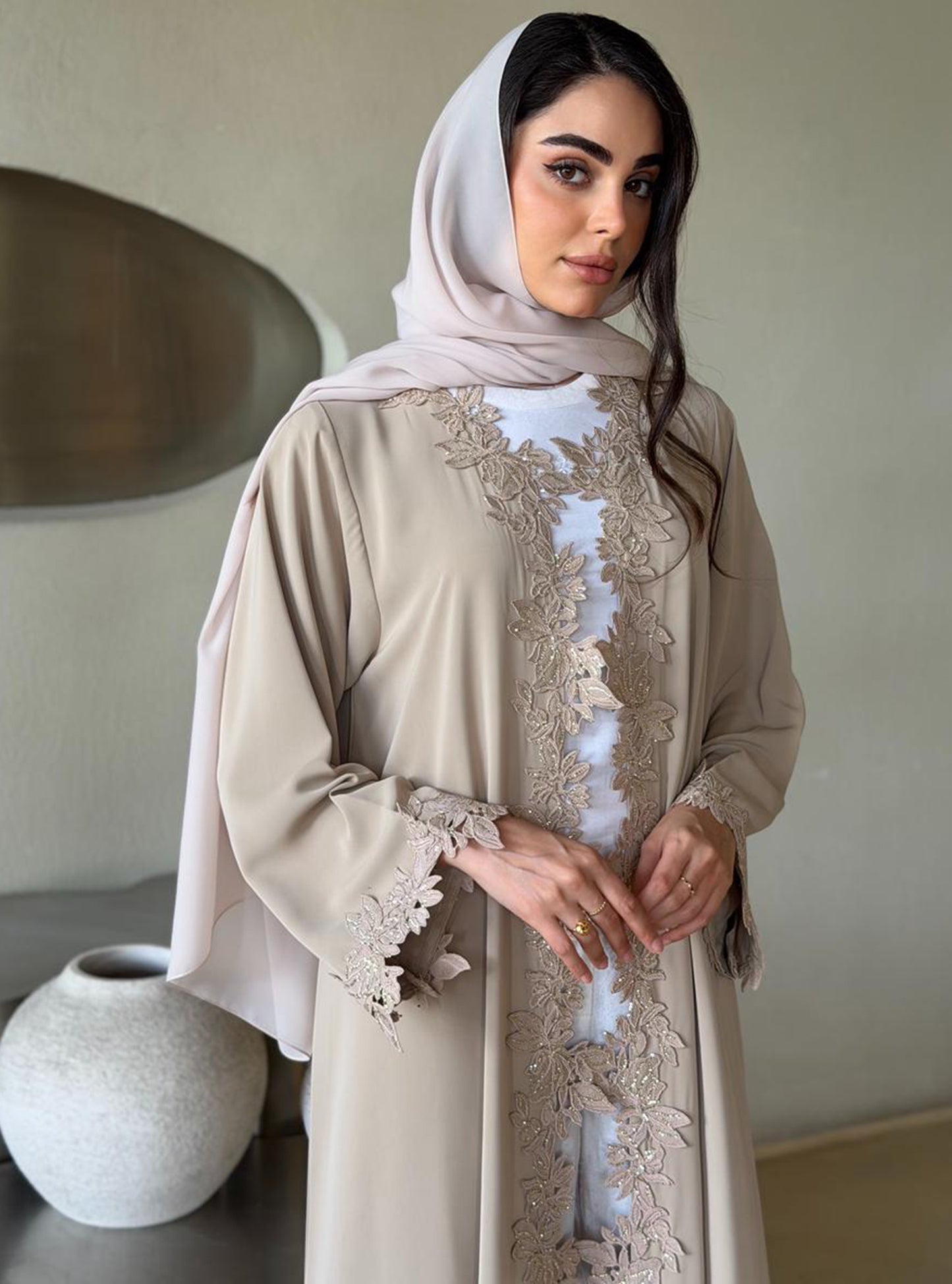 AT500 Beige Abaya