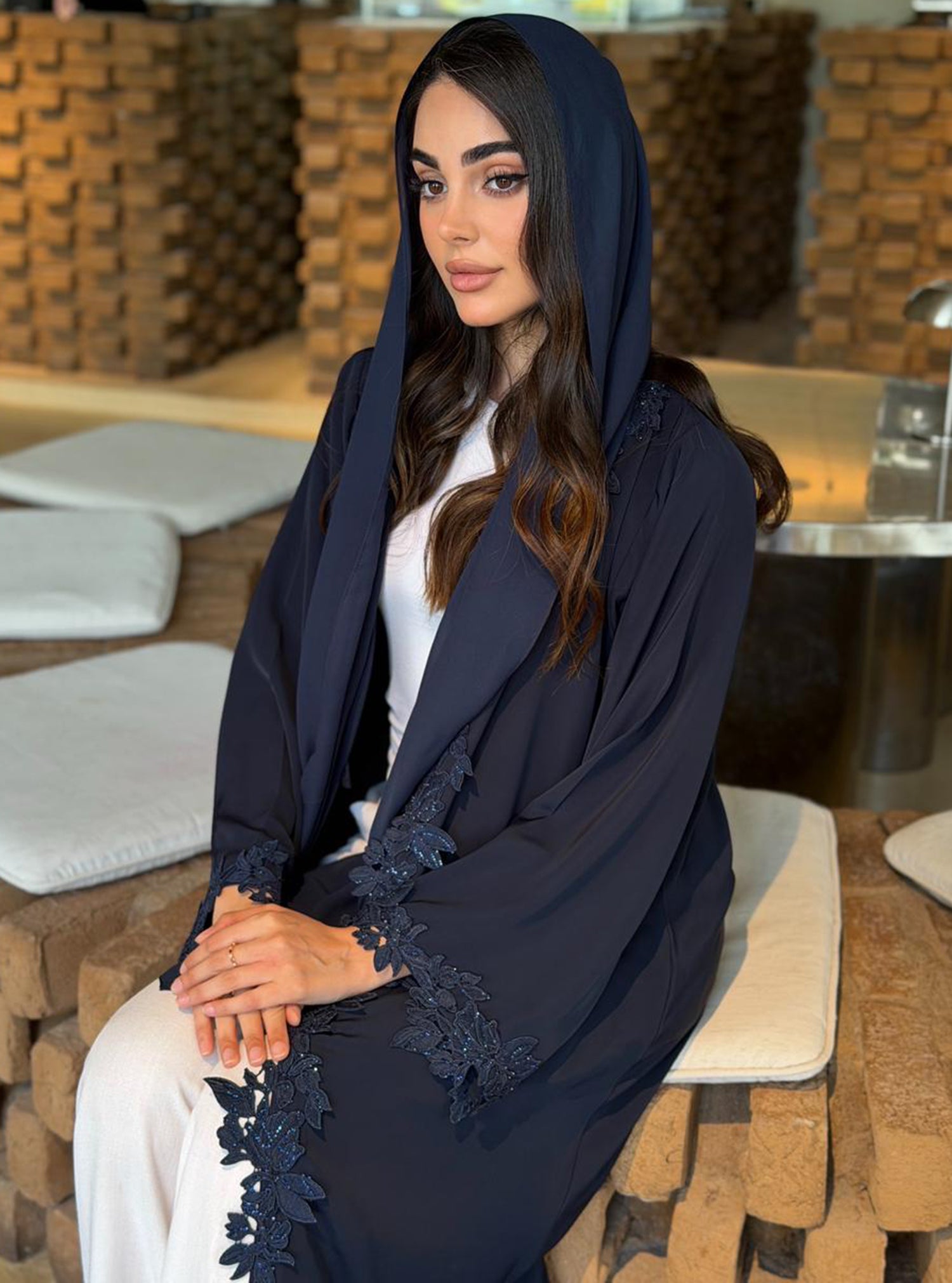AT499 Navy Abaya