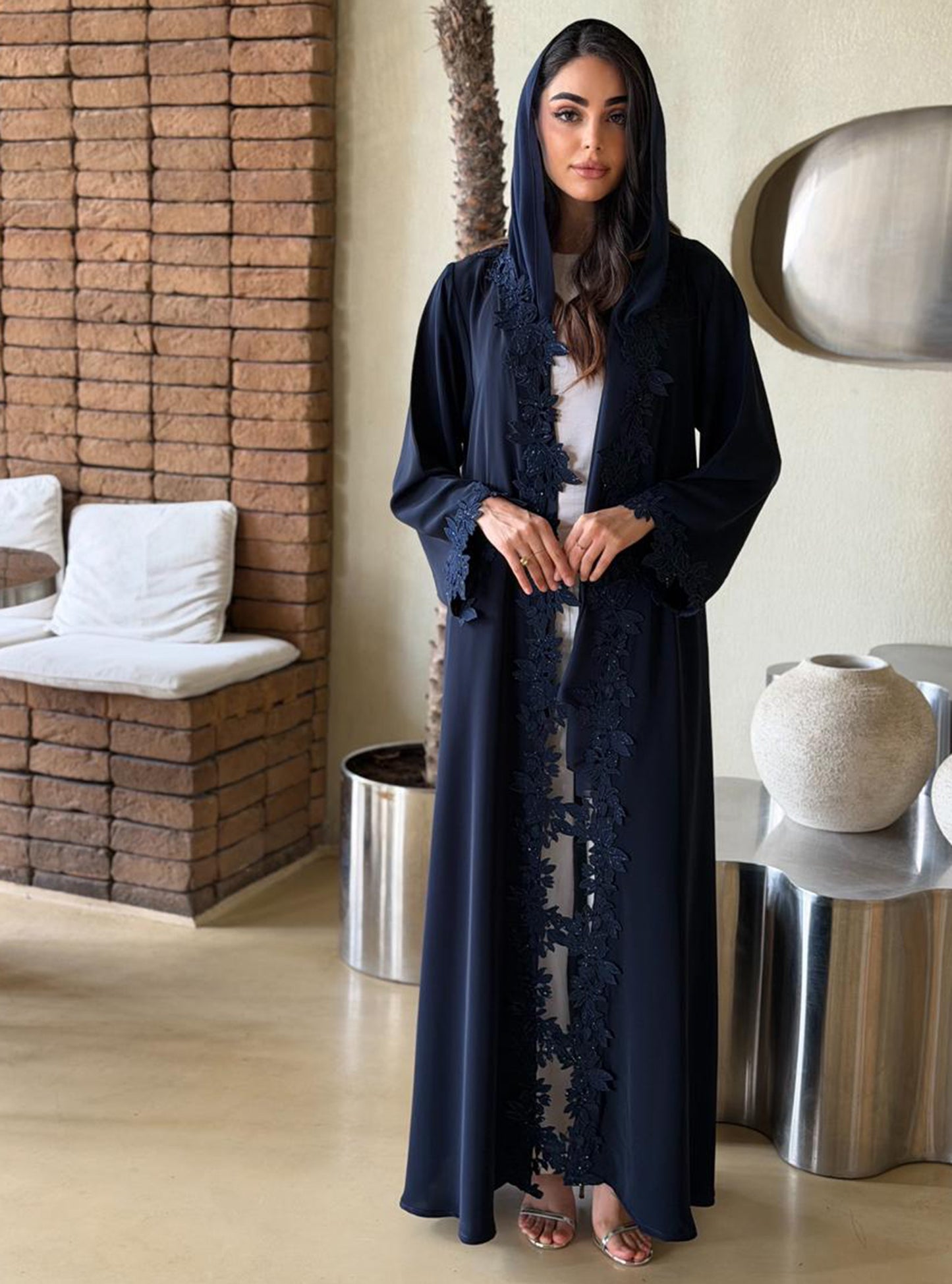 AT499 Navy Abaya