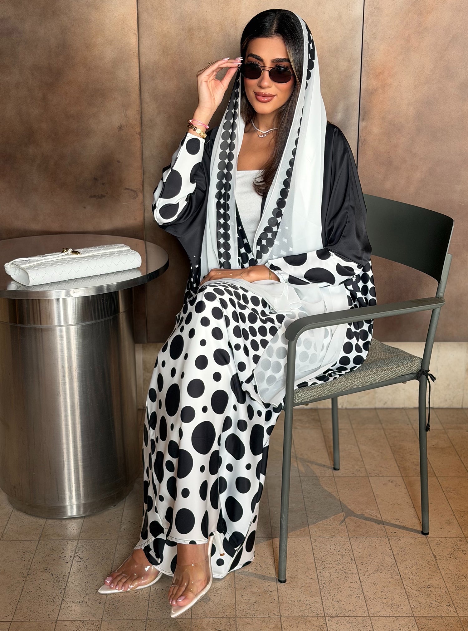 AT577 Polka print Bisht Abaya