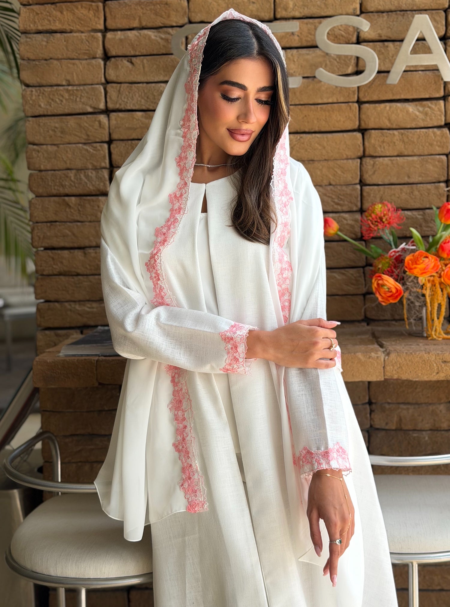AT570 off white  Lenin Abaya