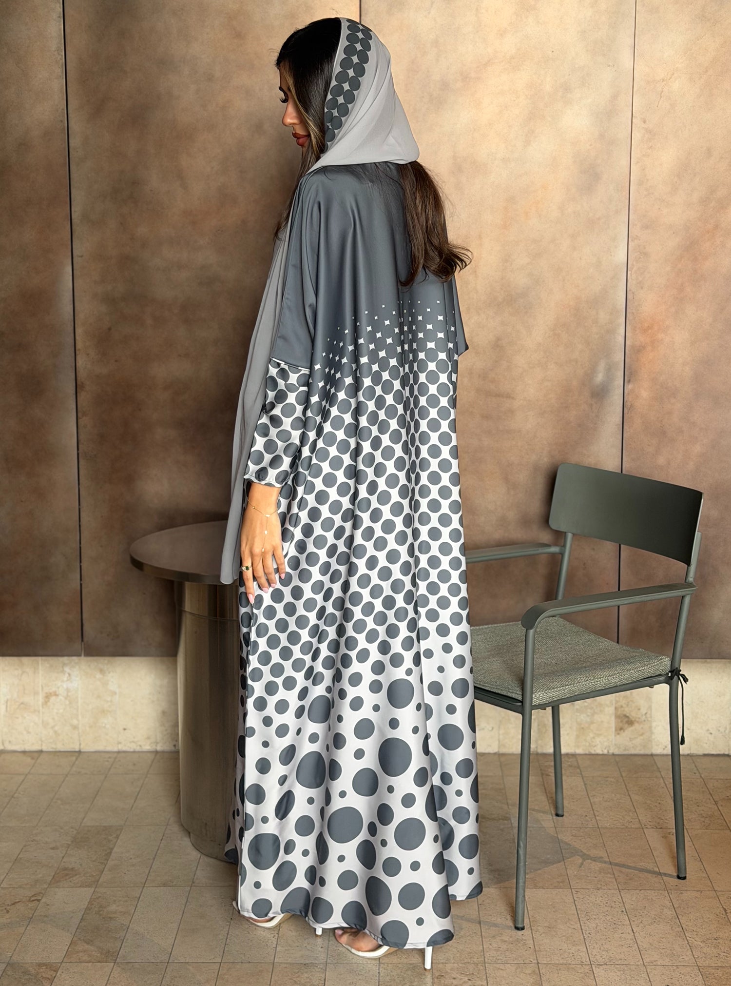 AT574 Polka print Bisht Abaya